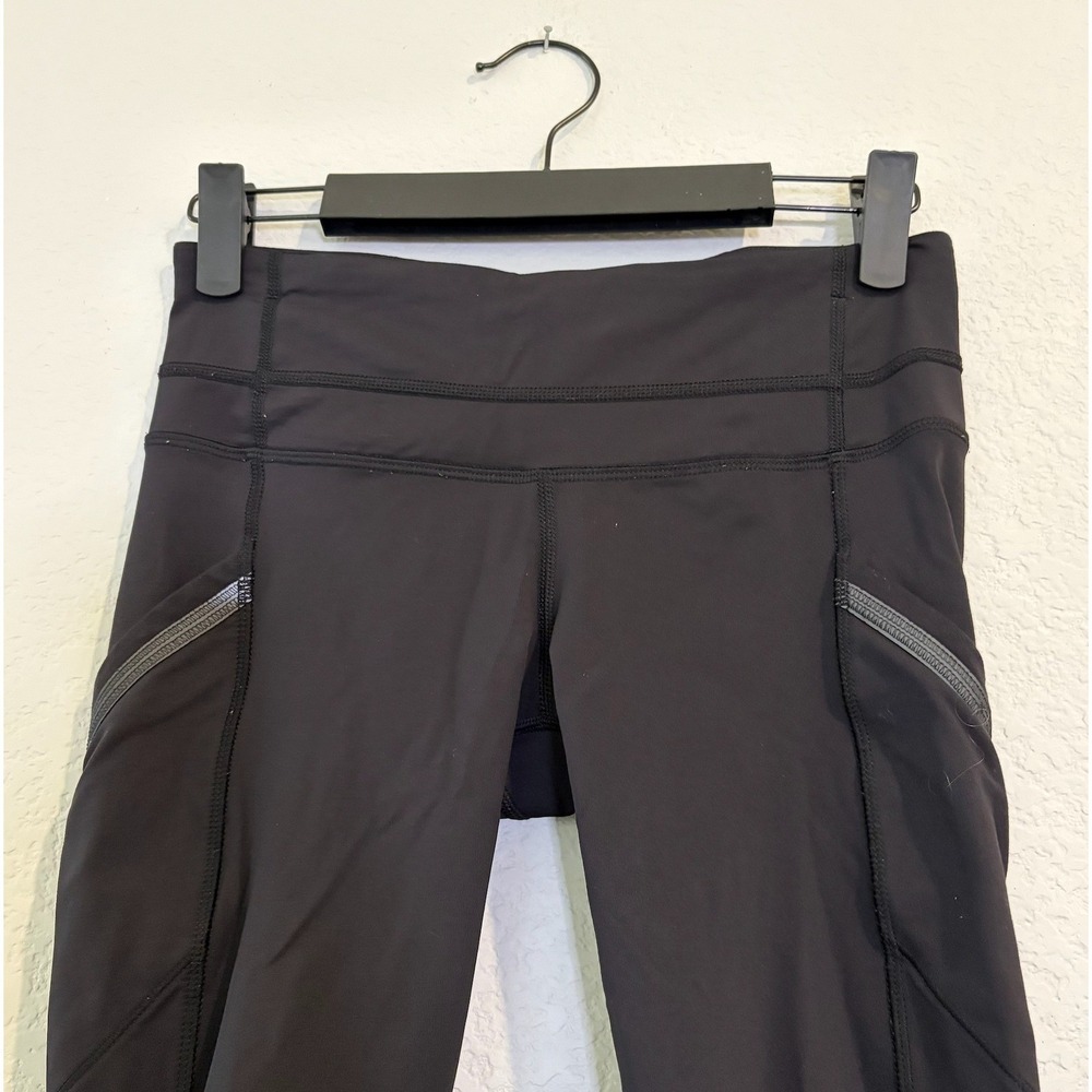 Lululemon Run Speed Track Crop Black Leggings SIZE 4 - Picture 3 of 6